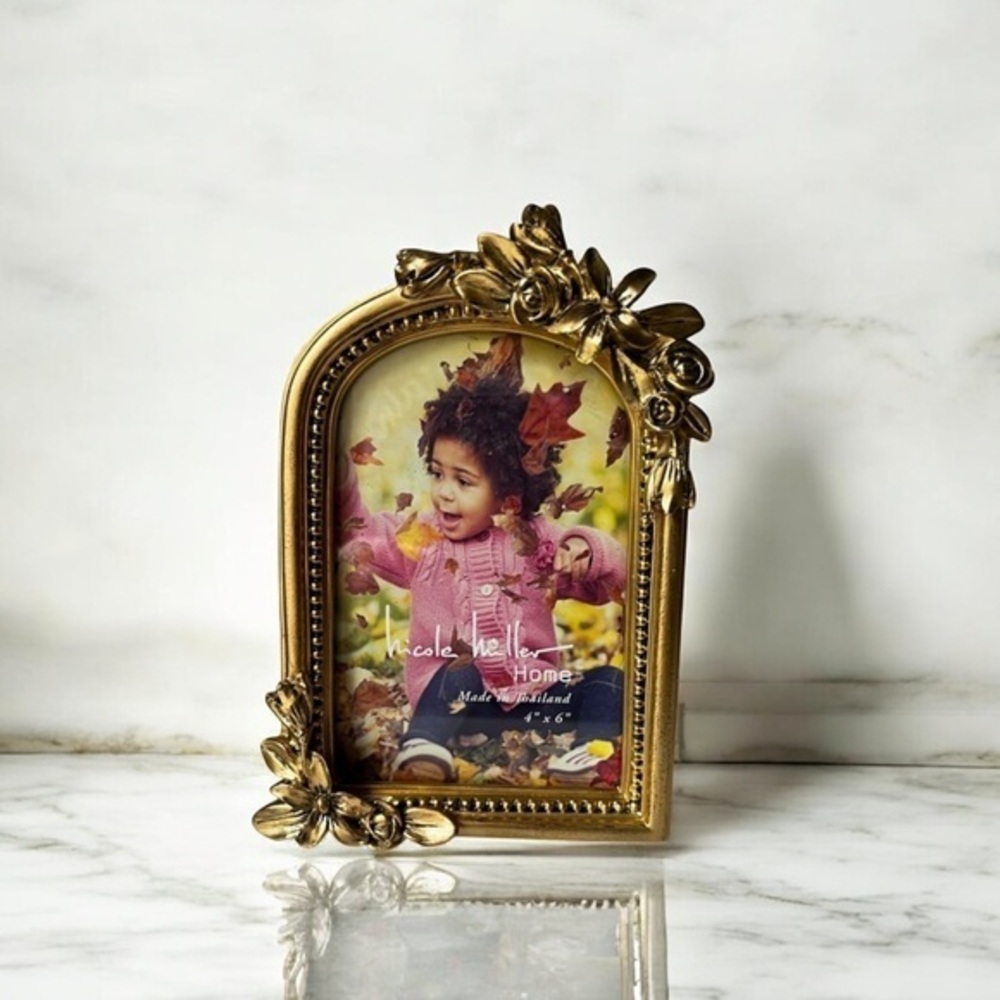 Nicole Miller Gold Floral Accent Frame for 4x6” photo antique style